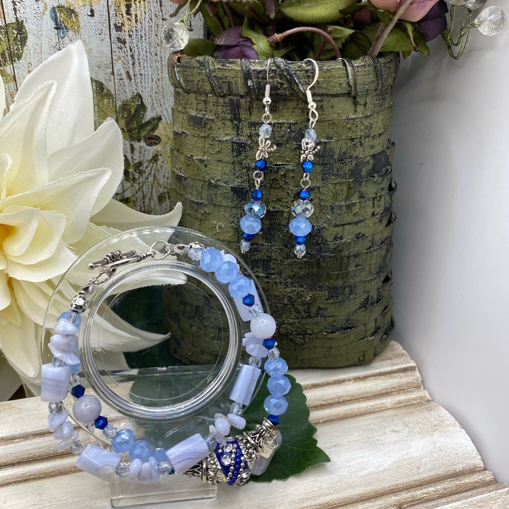 Hand Crafted Blue Bracelet Elegant Jewelry